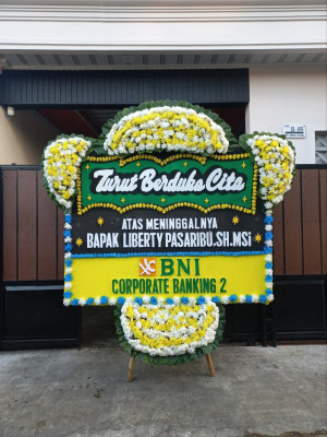 Papan Bunga Duka di Karang Kancana