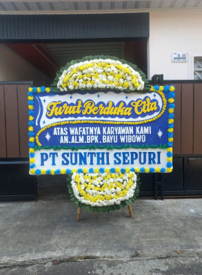 Papan Bunga Duka di Karang Kancana