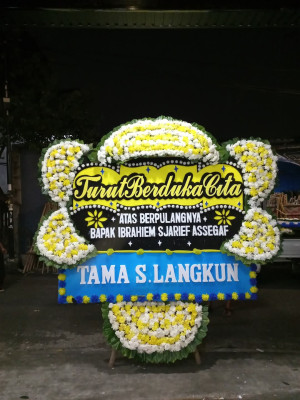 Papan Bunga Duka di Karang Kancana
